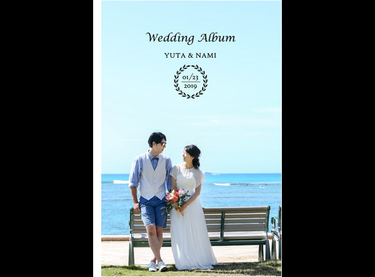 ハワイでのフォトツアーをまとめたアルバムです。1頁目：結婚式アルバム