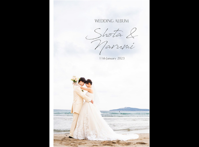 五島列島で撮影されたフォトウェディングのアルバムです。1頁目：結婚式アルバム
