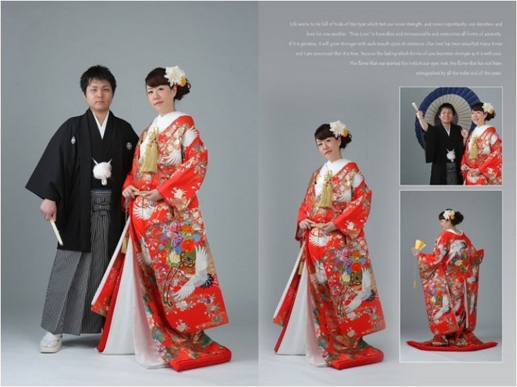 
ワインレッドの背景に白い和傘をさし仁王立ちの新郎の立ち姿が格好いい表紙ですね。2頁目：結婚式アルバム