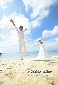 沖縄の明るいチャペルでお子さんと一緒の親族のみのアットホームな結婚式です